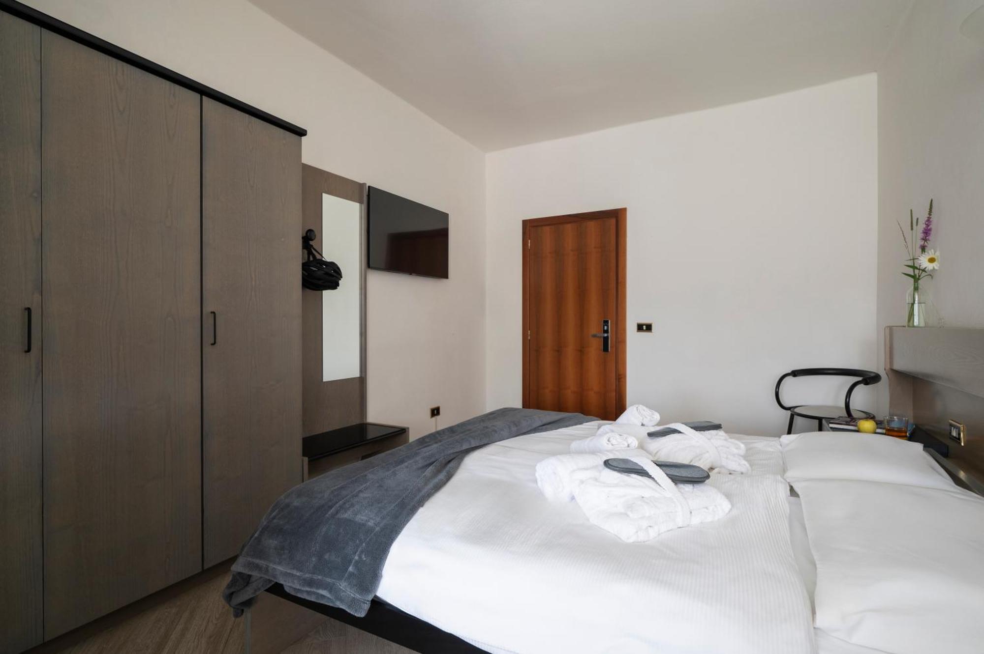 Hotel Scoiattolo Baselga di Pinè Eksteriør billede